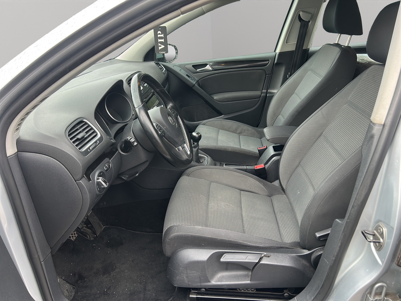 VW Golf 2.0 TDI Comfortline 4Motion-image-8