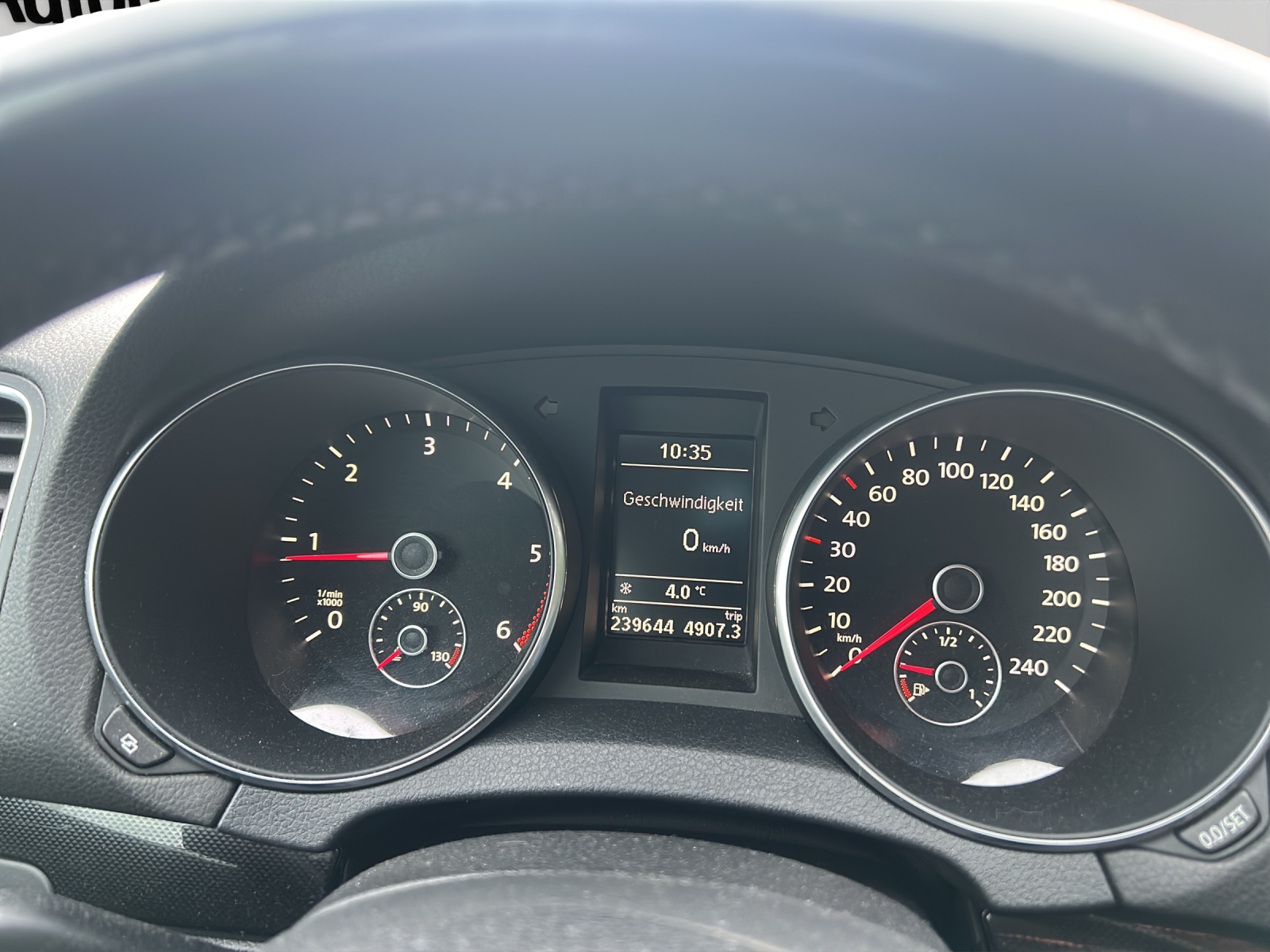 VW Golf 2.0 TDI Comfortline 4Motion-image-17