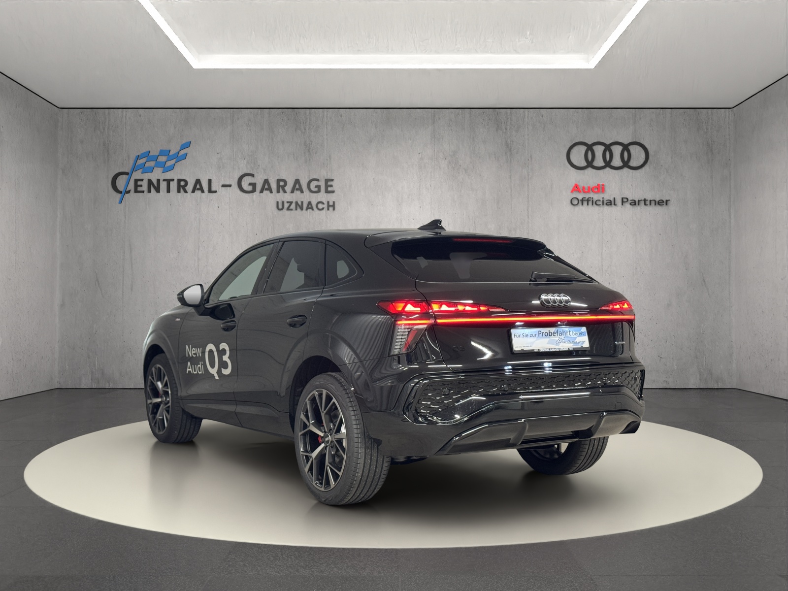 AUDI Q3 Sportback TFSI quattro 195 kW S tronic-image-2