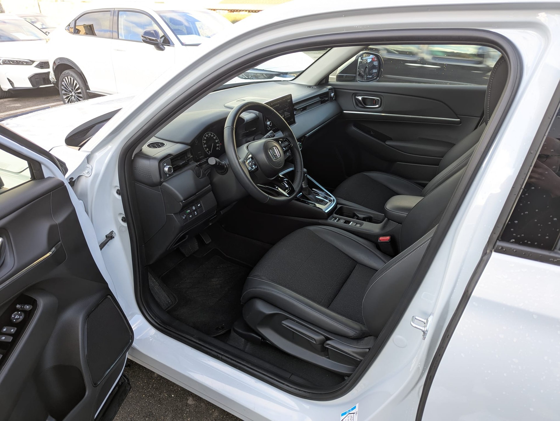 HONDA HR-V 1.5i-MMD Advance CVT-image-5