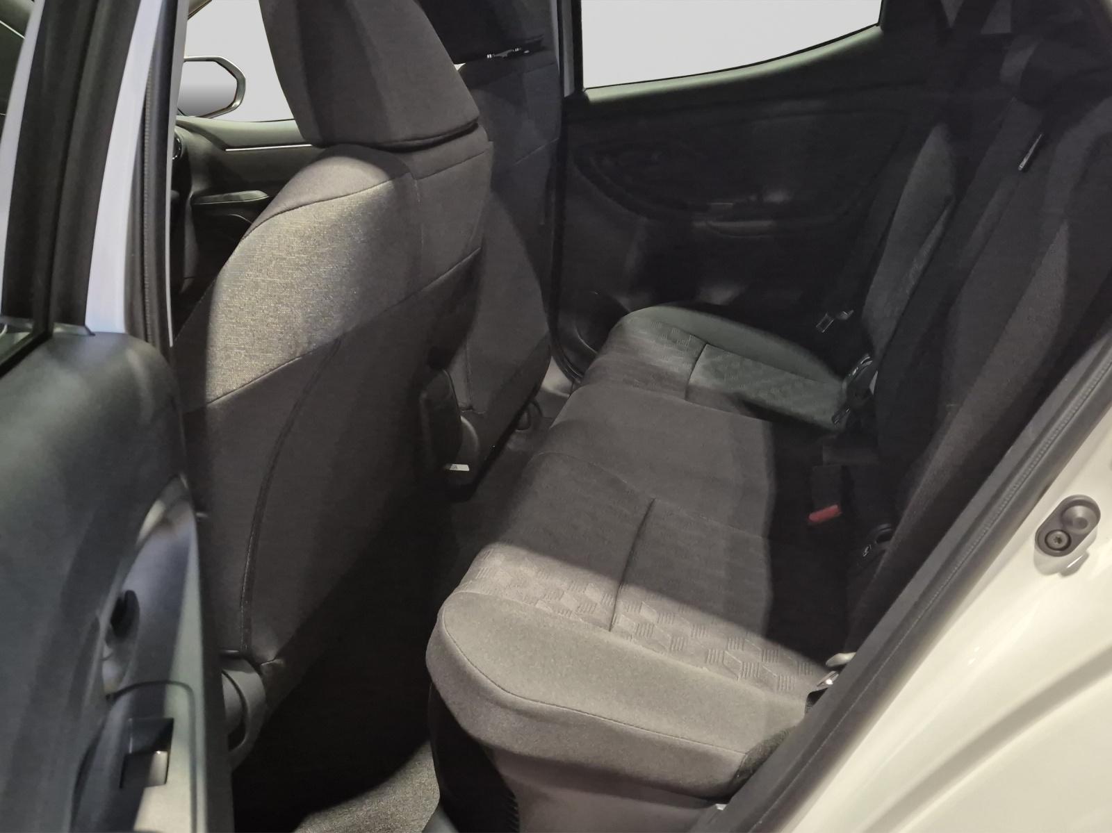 TOYOTA Yaris 1.5 VVT-i HSD Trend-image-9