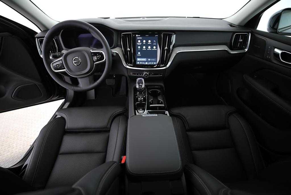 VOLVO V60 2.0 T6 TE Ultra Dark eAWD-image-7