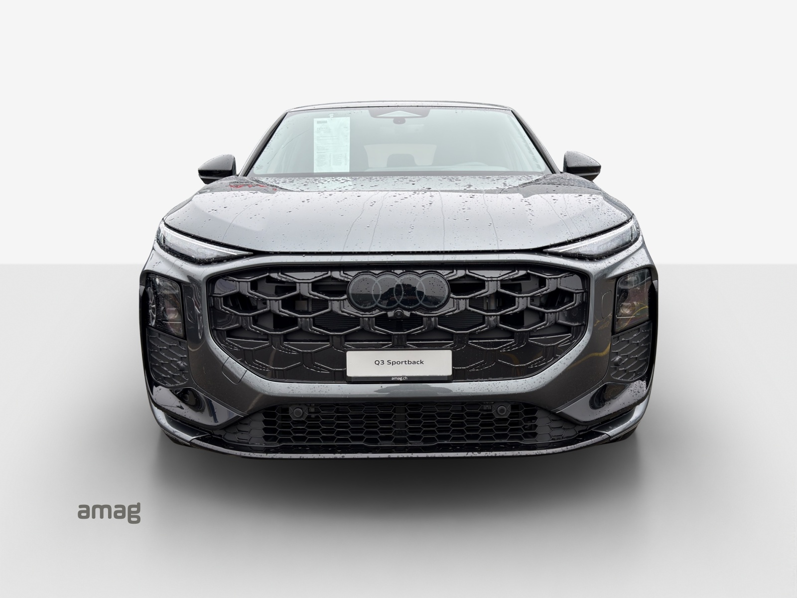 AUDI Q3 Sportback TFSI quattro 195 kW S tronic-image-6