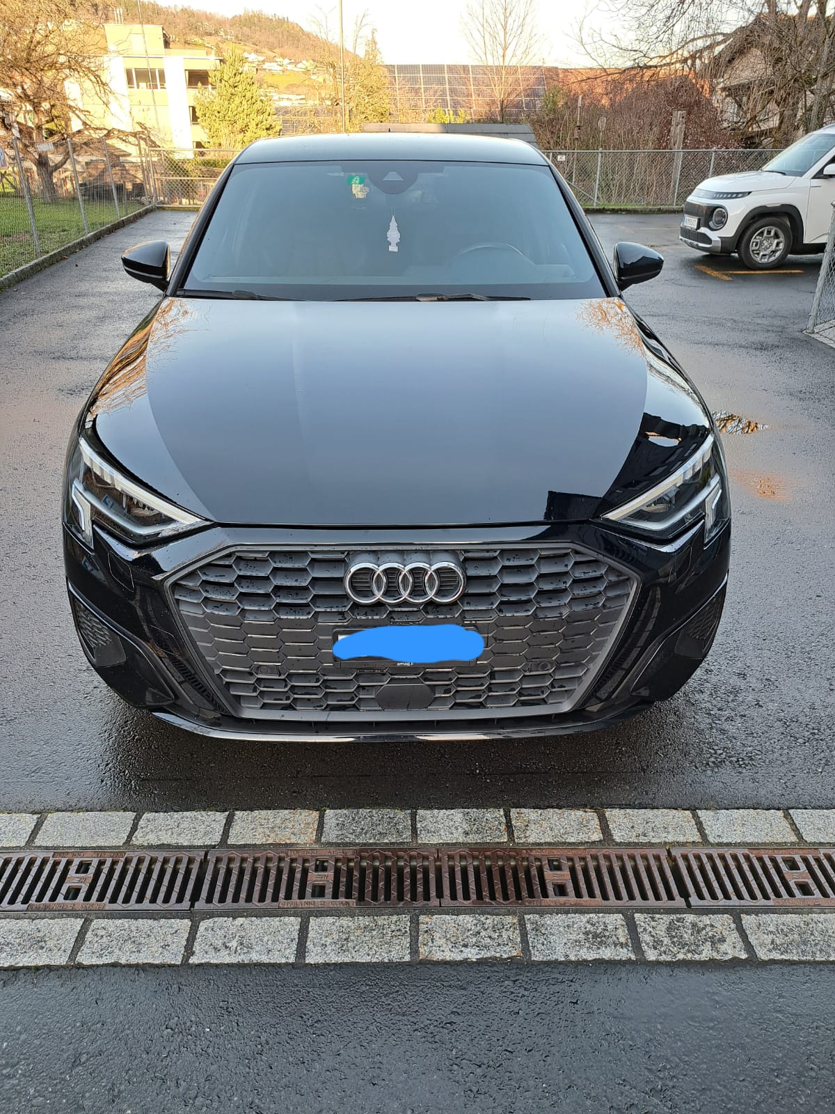 AUDI A3 Sportback 35 TFSI Attraction S tronic-image-1