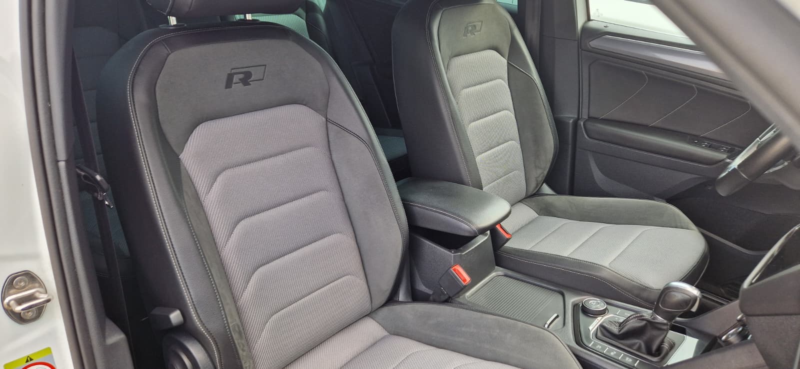 VW Tiguan 2.0TSI R-Line Highline 4Motion DSG-image-9