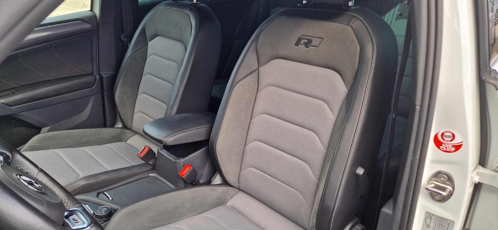 VW Tiguan 2.0TSI R-Line Highline 4Motion DSG-image-10