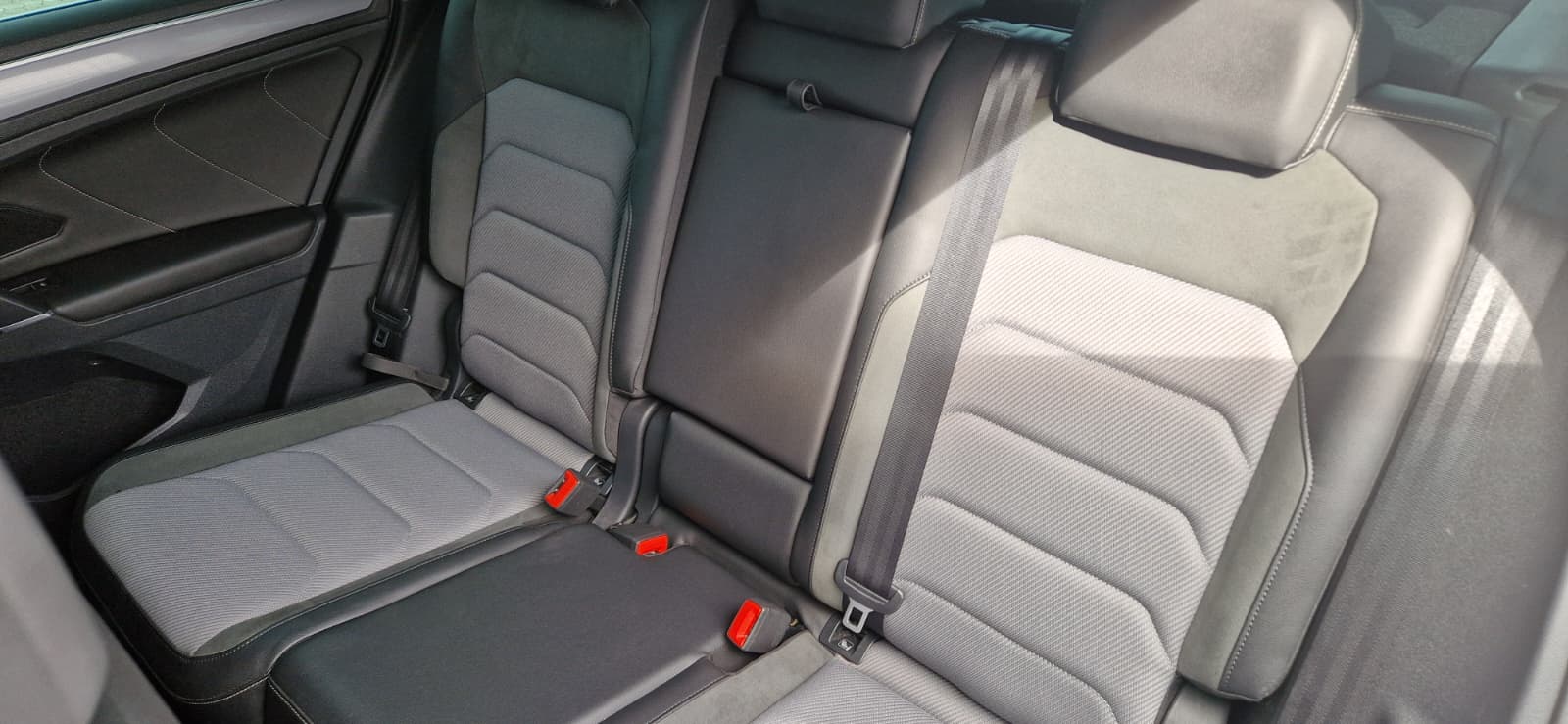 VW Tiguan 2.0TSI R-Line Highline 4Motion DSG-image-11