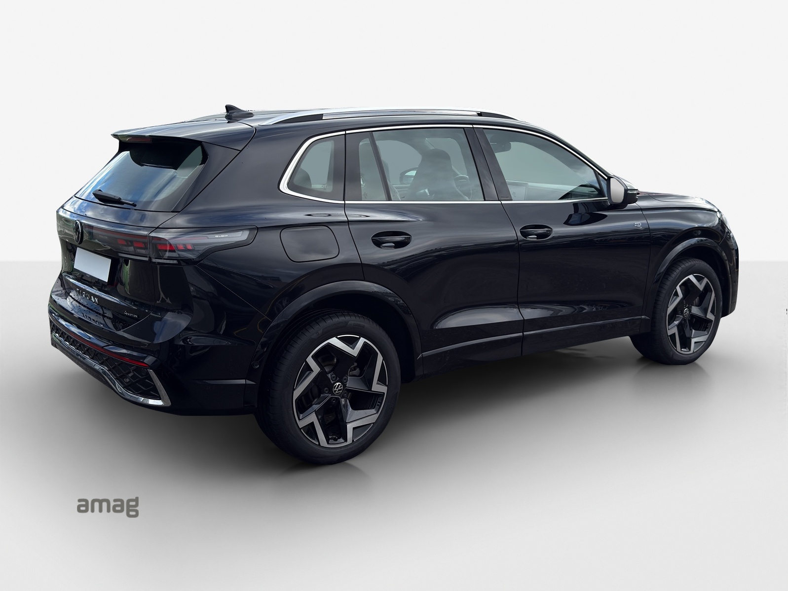 VW Tiguan 2.0 TDI SCR R-Line 4Motion DSG-image-4