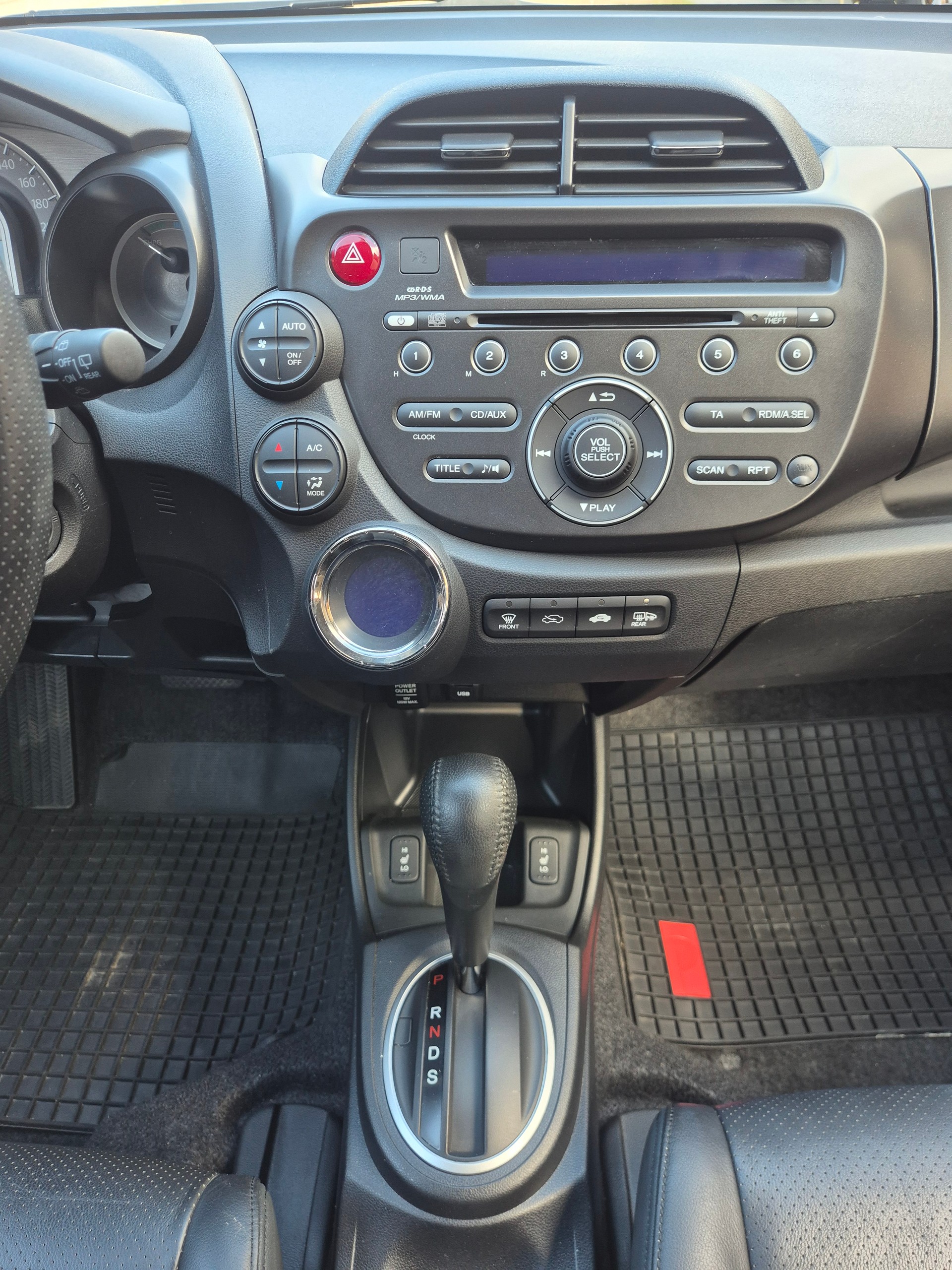 HONDA Jazz 1.3i Hybrid Exclusive CVT-image-11