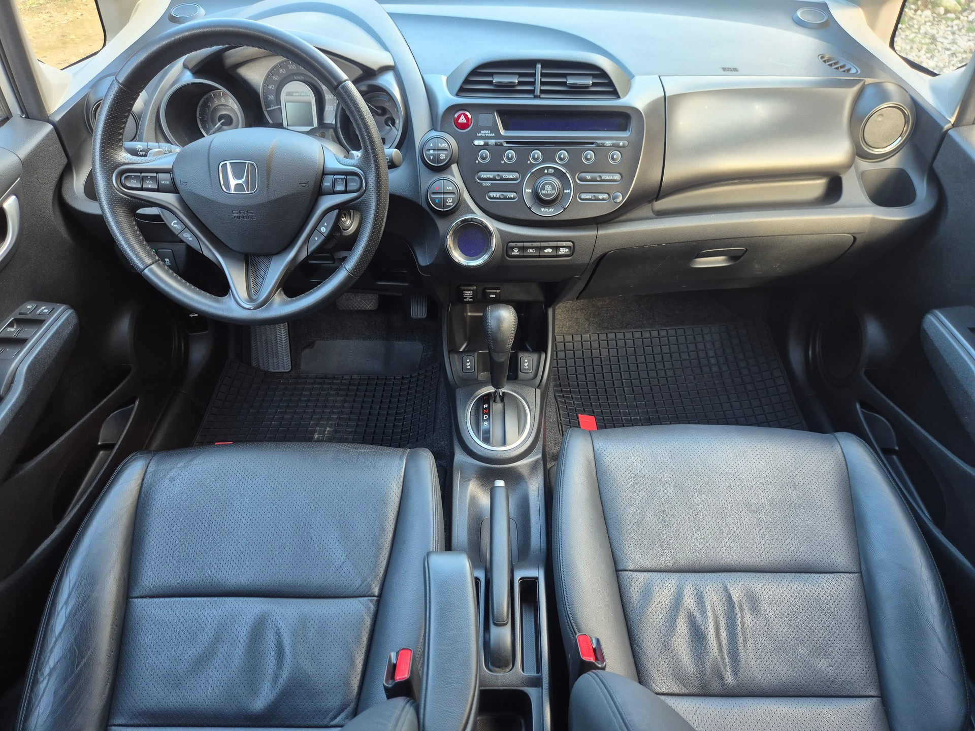 HONDA Jazz 1.3i Hybrid Exclusive CVT-image-10