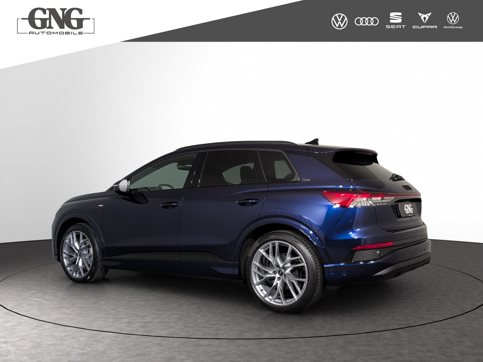 AUDI Q4 e-tron 45 Edition Swiss Ski quattro-image-1