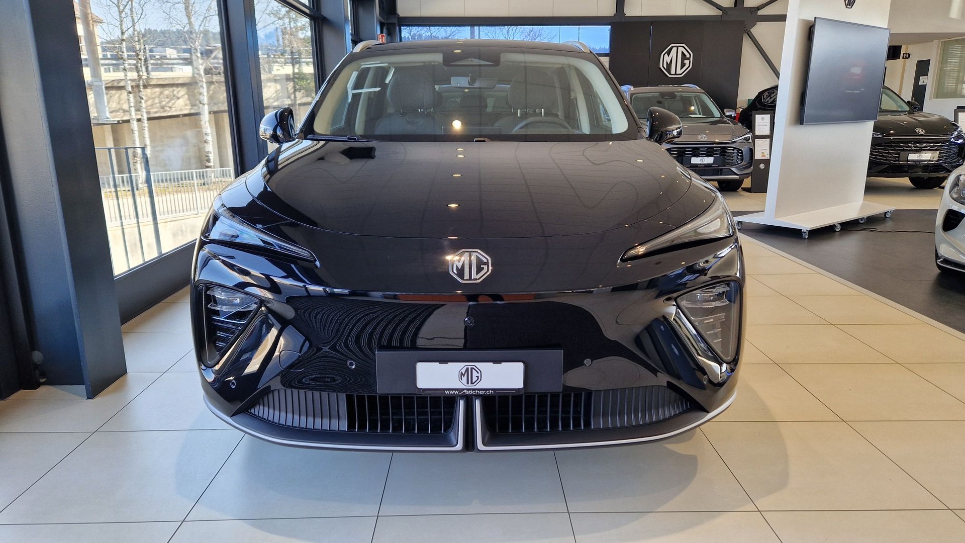 MG MGS6 Luxury 77KWh 4 WD-image-1