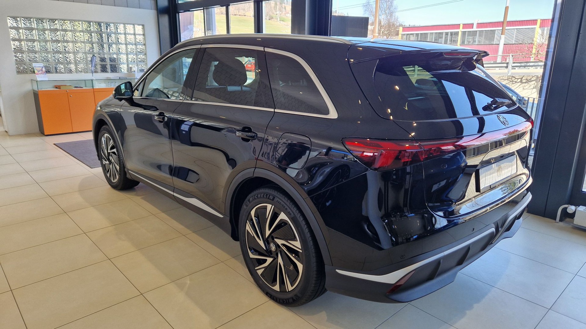 MG MGS6 Luxury 77KWh 4 WD-image-10