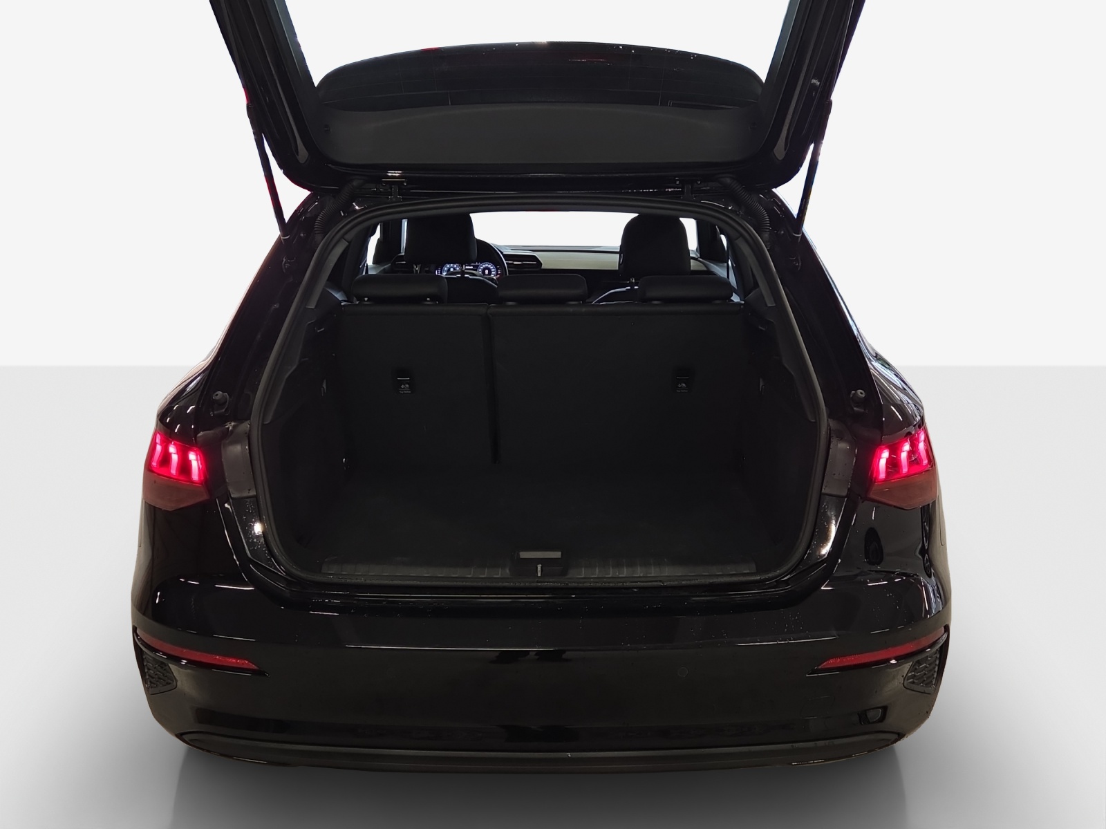 AUDI A3 Sportback 35 TFSI Attraction S-tronic-image-12
