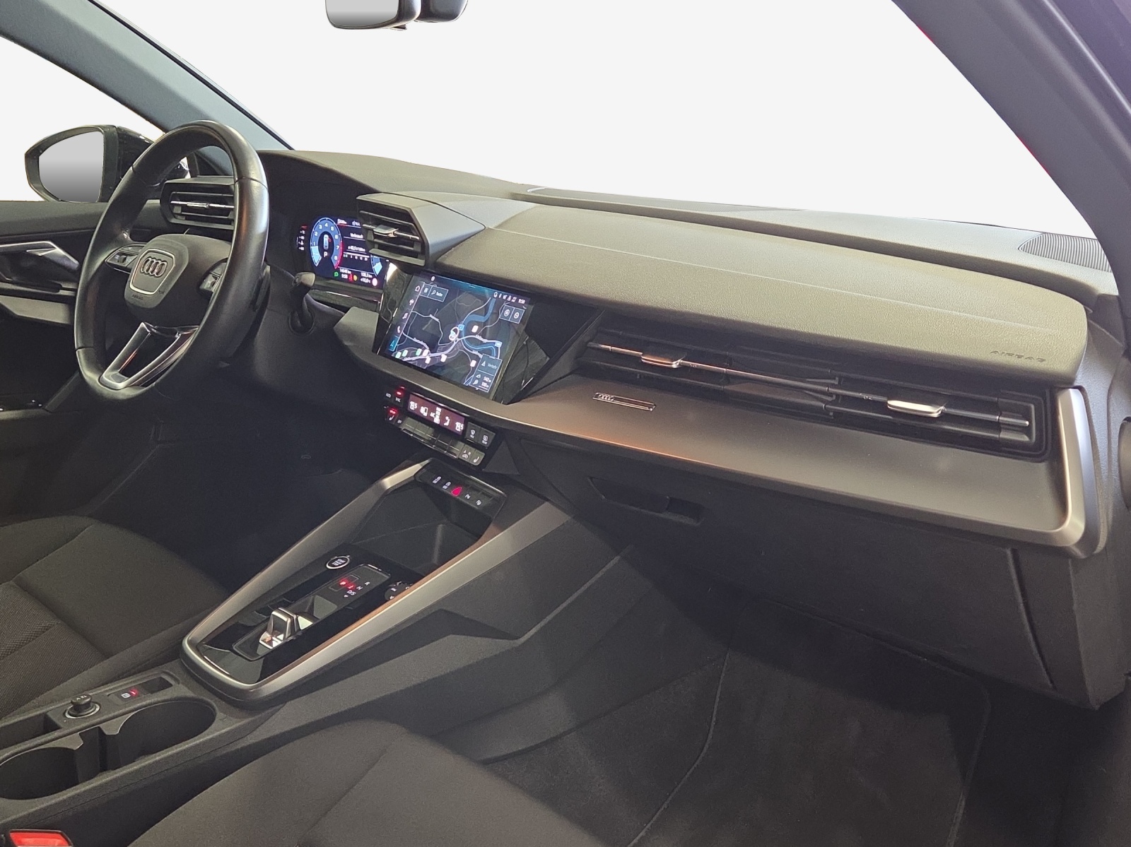 AUDI A3 Sportback 35 TFSI Attraction S-tronic-image-13