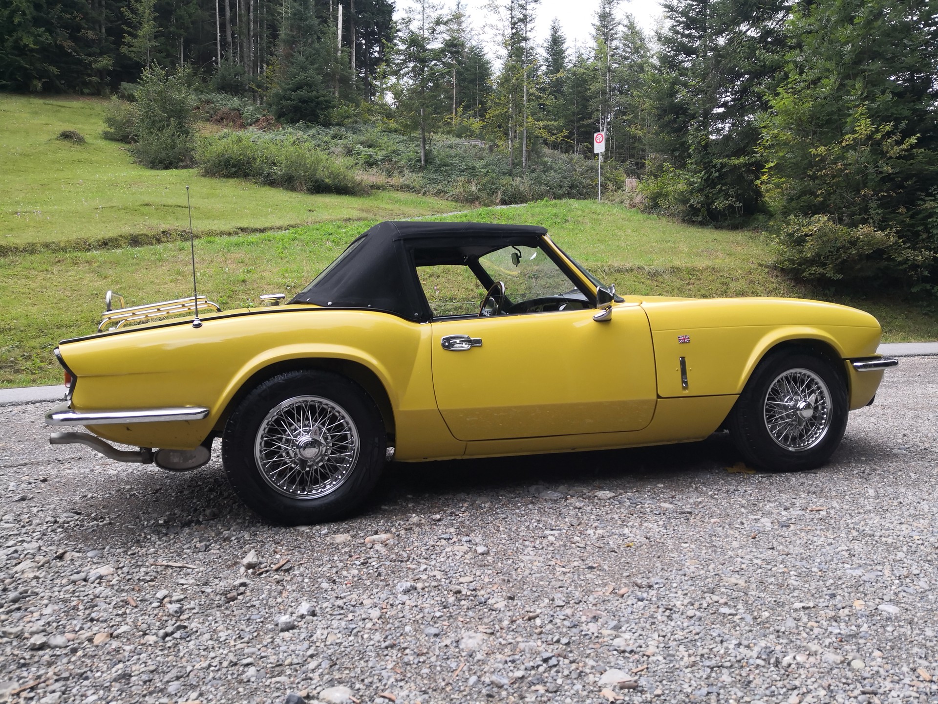TRIUMPH 1500-image-1