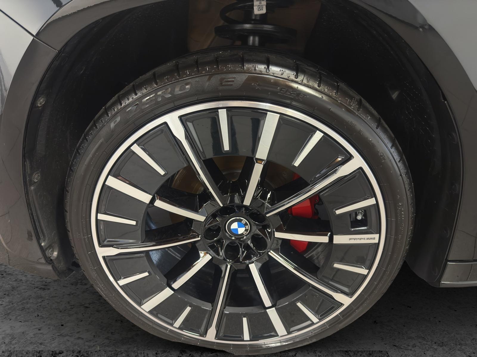 BMW iX3 50 xDrive-image-8