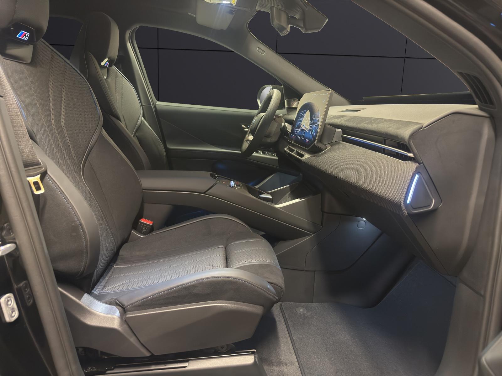 BMW iX3 50 xDrive-image-15