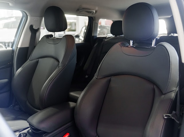 MINI Clubman Cooper Untold Edition Steptronic DKG-image-14
