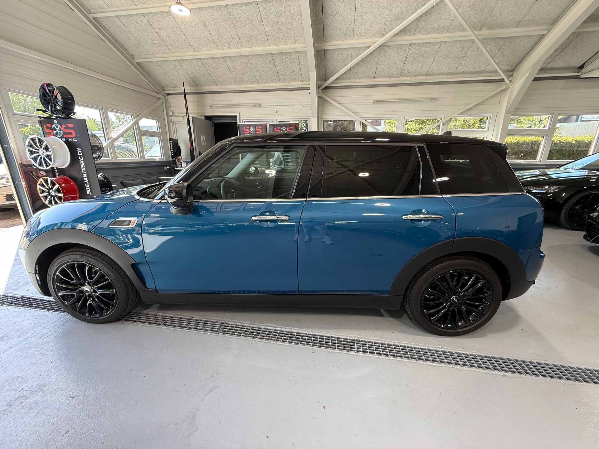MINI Clubman Cooper Untold Edition Steptronic DKG-image-7
