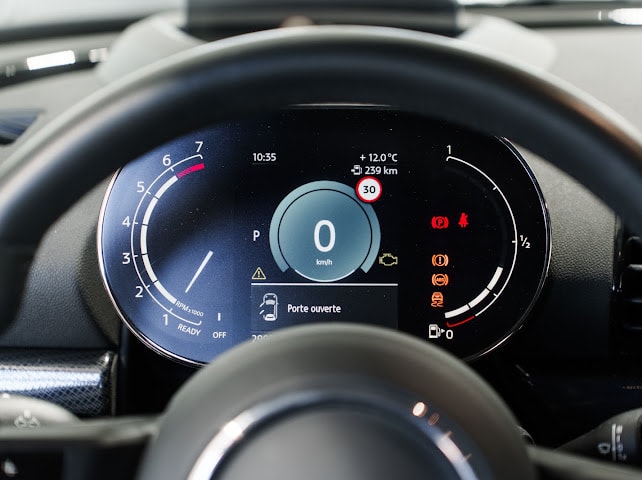 MINI Clubman Cooper Untold Edition Steptronic DKG-image-21