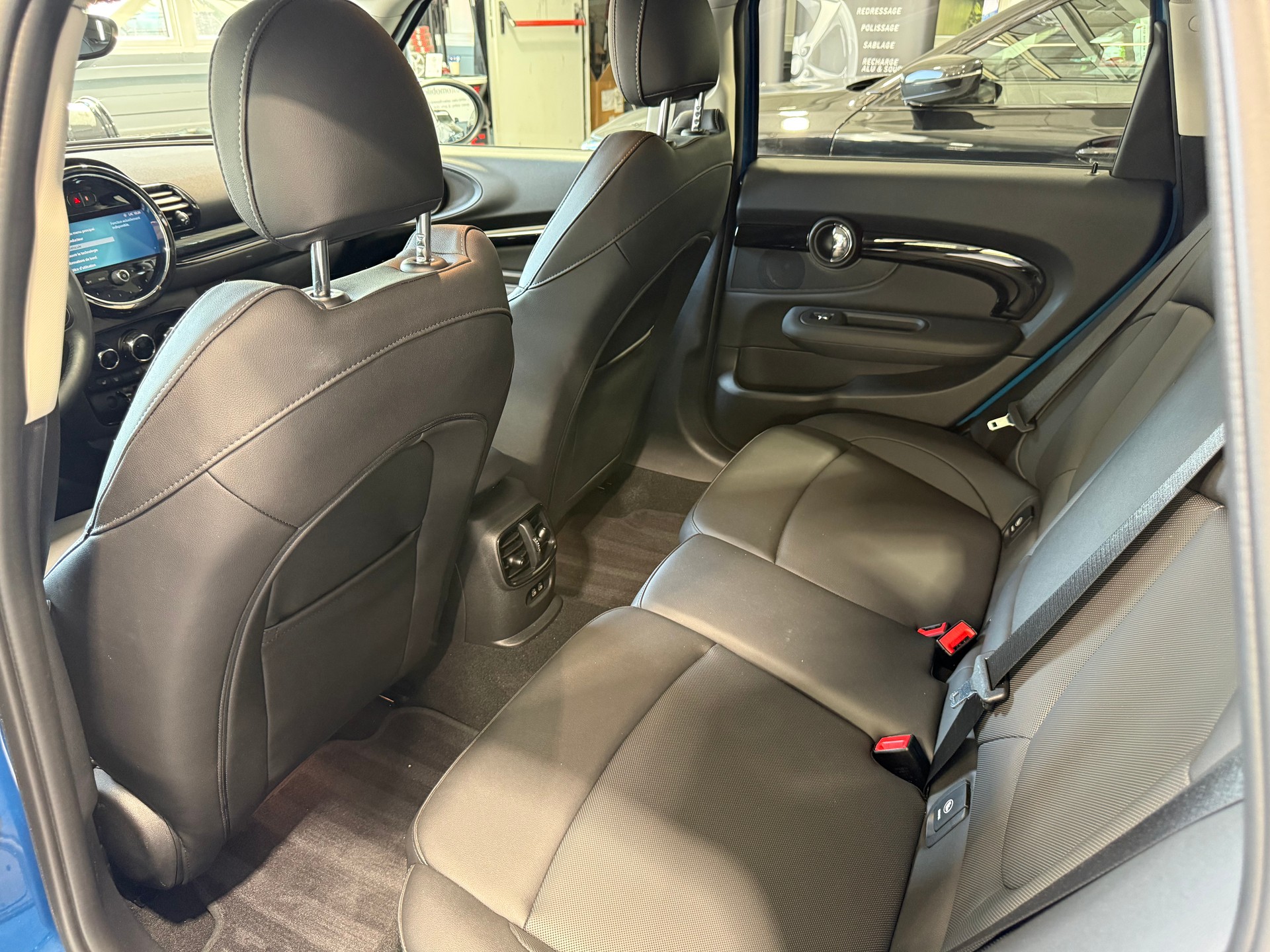 MINI Clubman Cooper Untold Edition Steptronic DKG-image-13