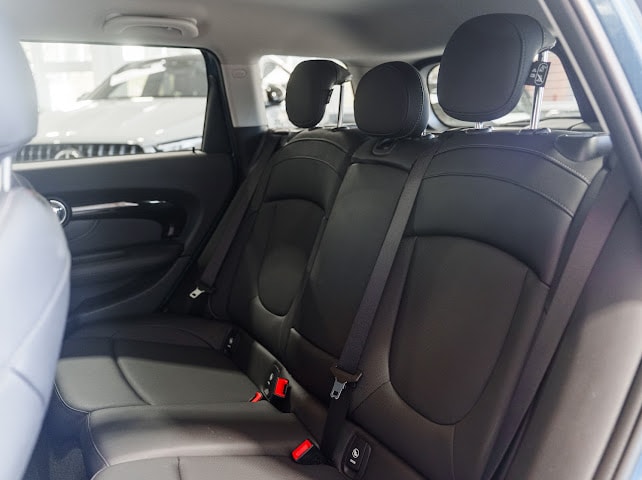 MINI Clubman Cooper Untold Edition Steptronic DKG-image-15