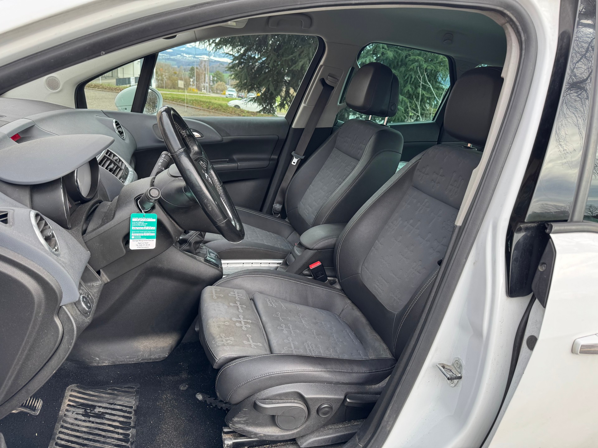 OPEL Meriva 1.4 Turbo Cosmo-image-3