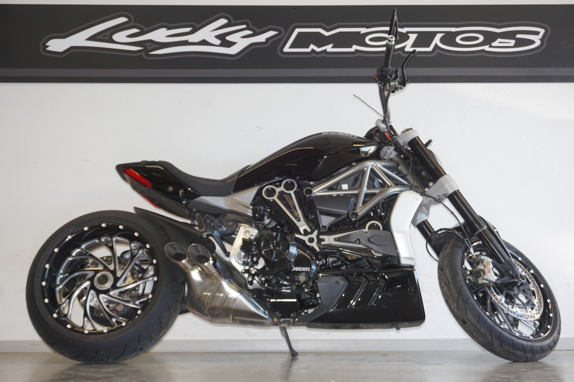 DUCATI XDiavel 1260 S-image-2