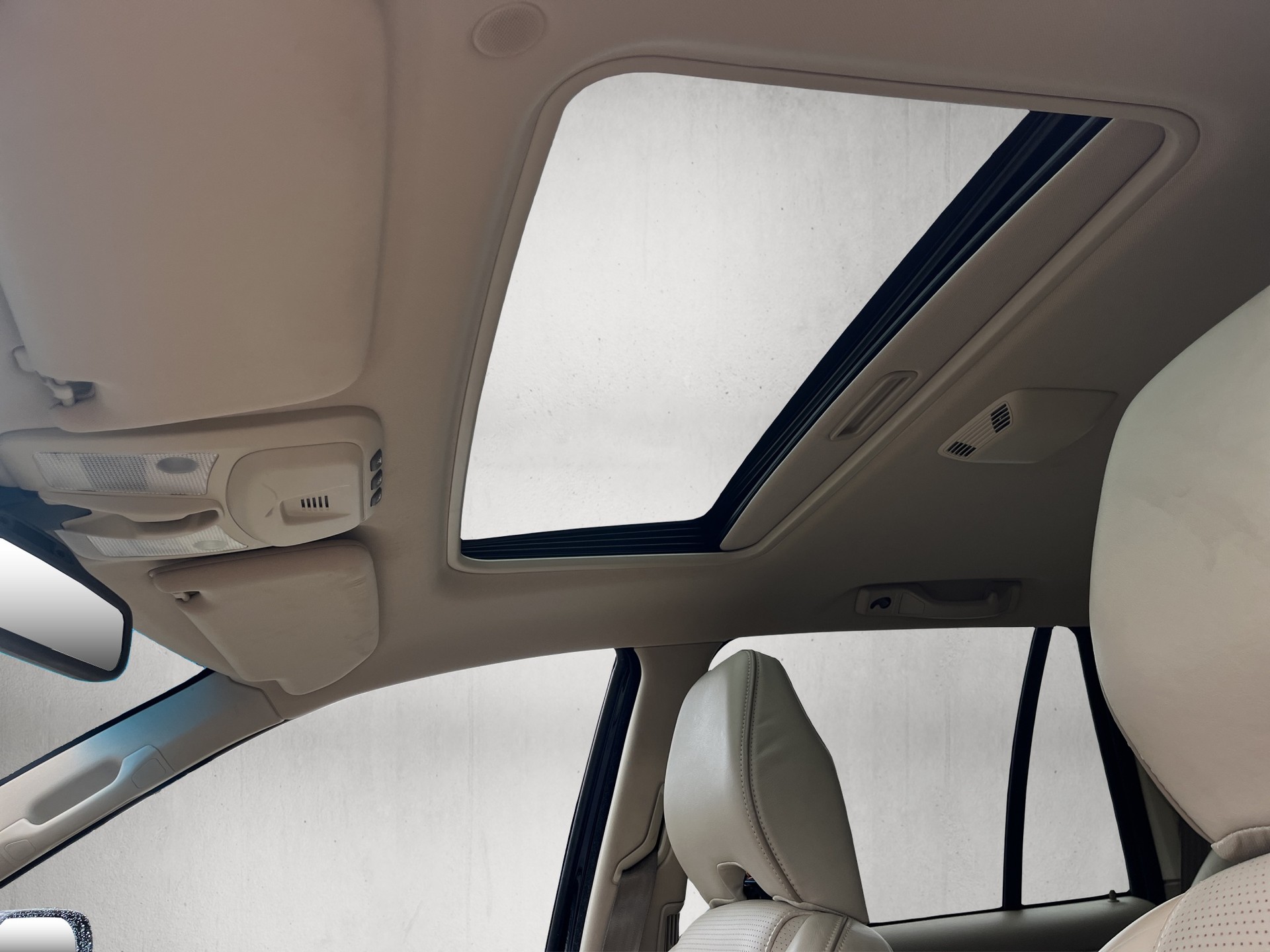 VOLVO XC90 D5 AWD Executive Geartronic-image-14