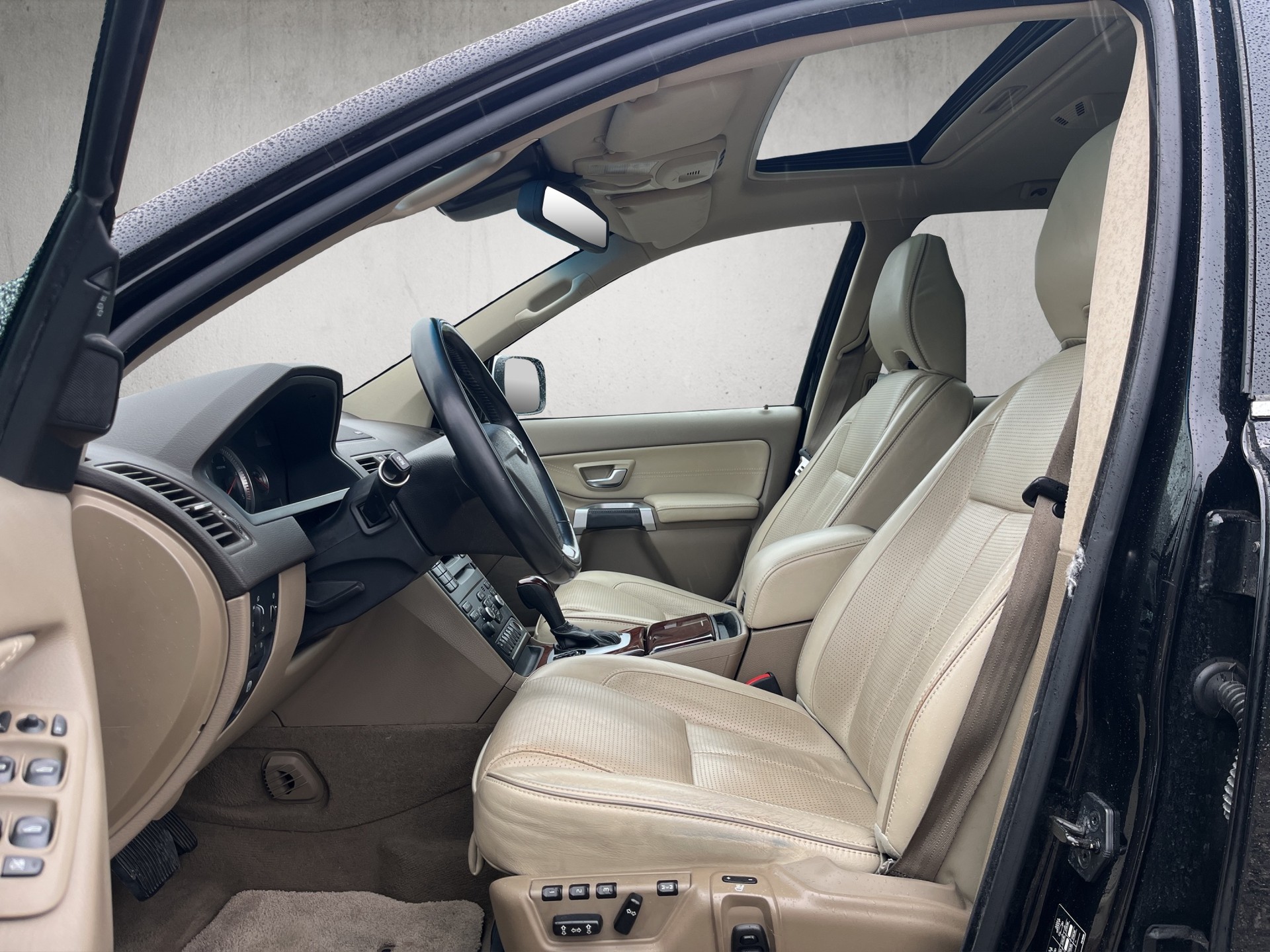 VOLVO XC90 D5 AWD Executive Geartronic-image-9