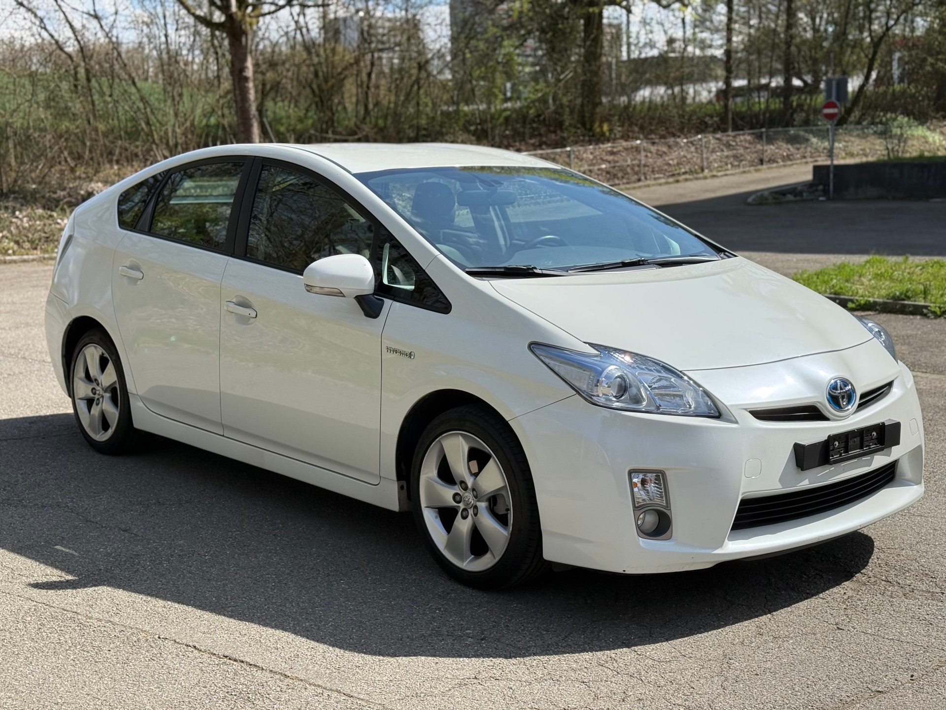 TOYOTA Prius 1.8 16V HSD Luna-image-1