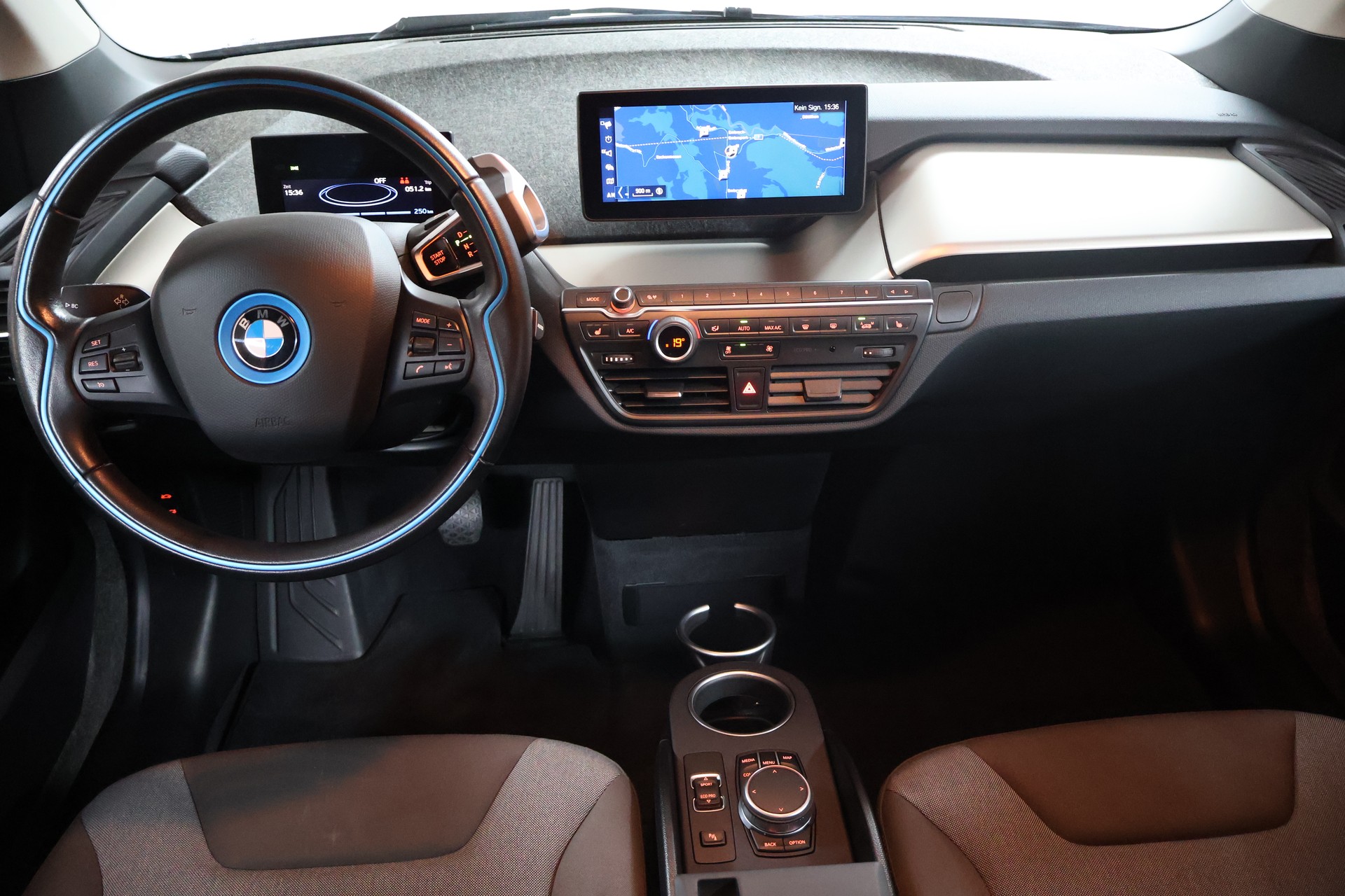 BMW i3s (120Ah)-image-9