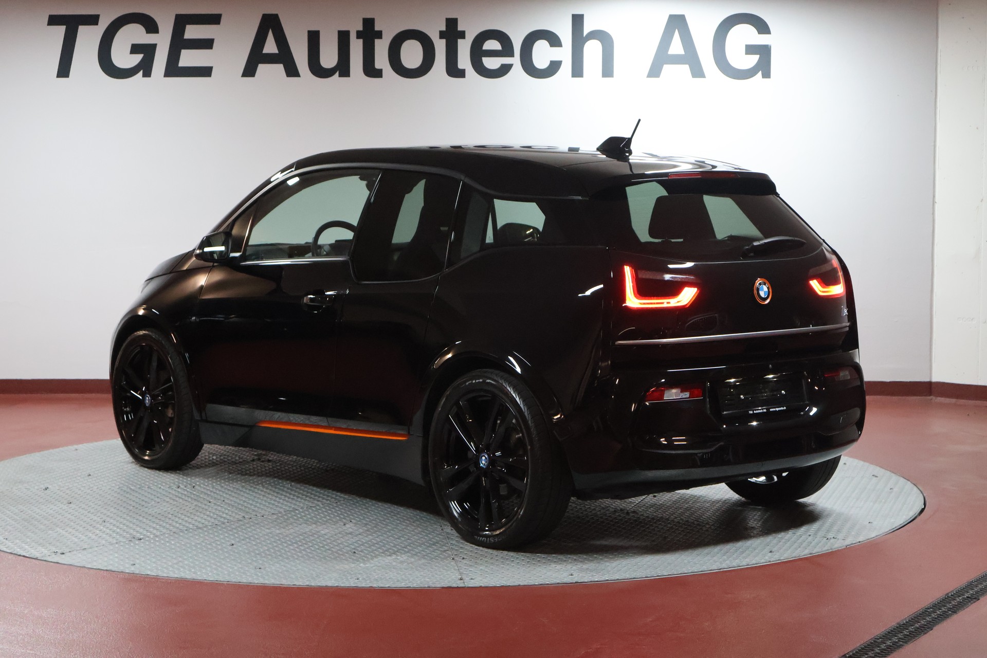 BMW i3s (120Ah)-image-15