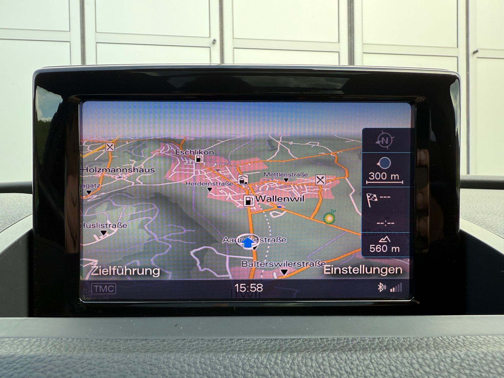 AUDI Q3 2.0 TFSI quattro S-tronic-image-7