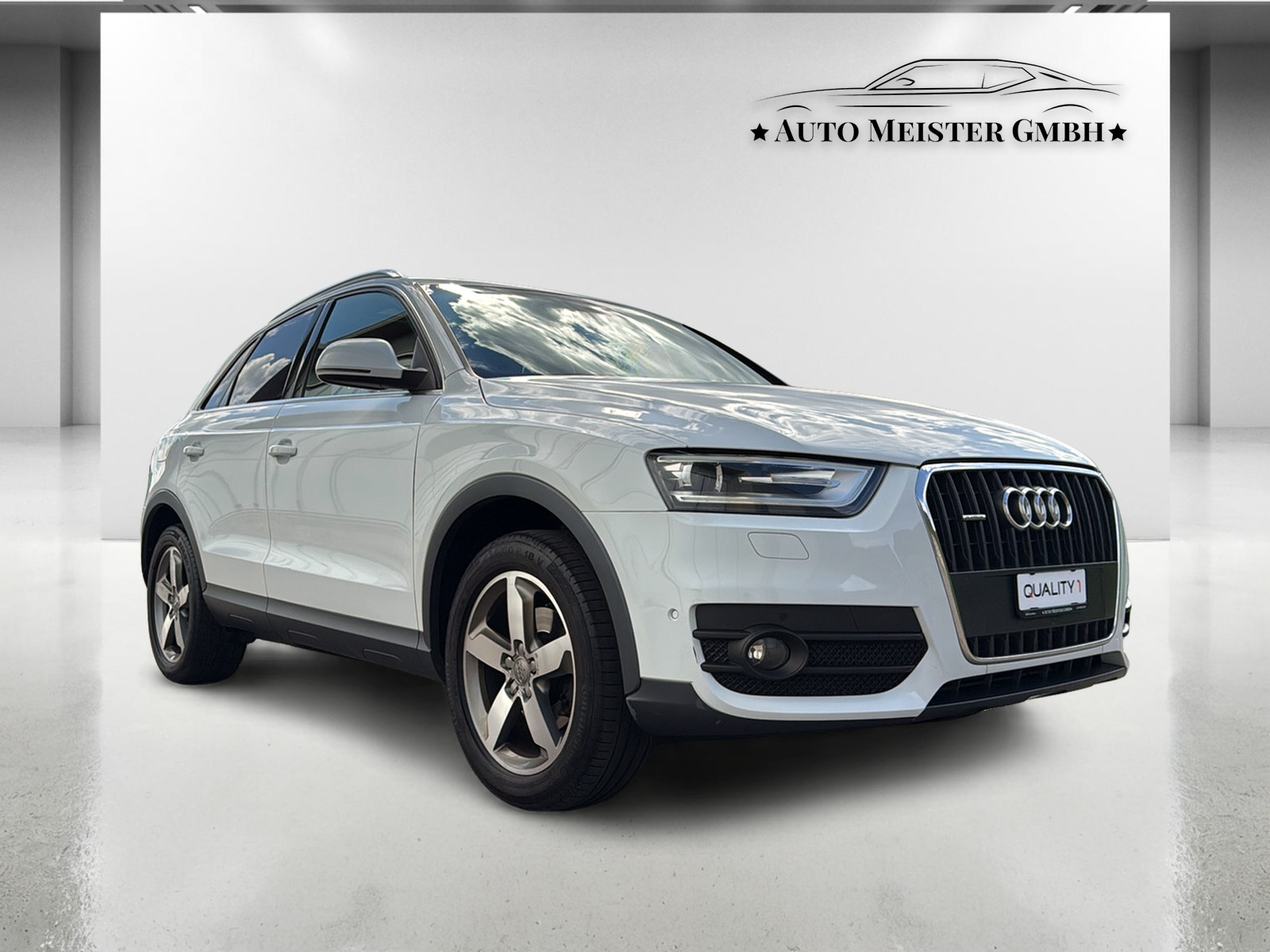 AUDI Q3 2.0 TFSI quattro S-tronic-image-4