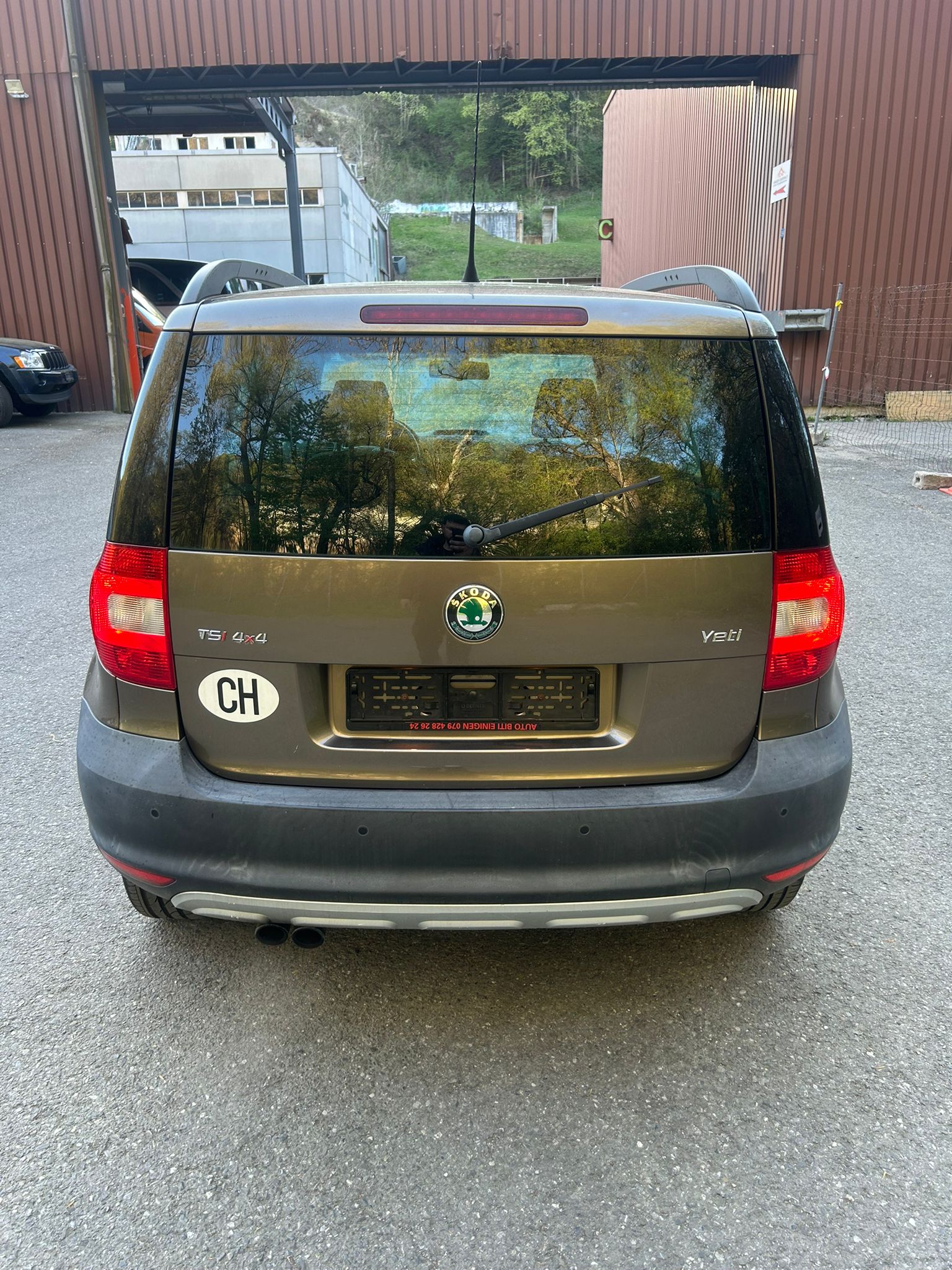 SKODA Yeti 1.8 TSI Ambition 4x4-image-3
