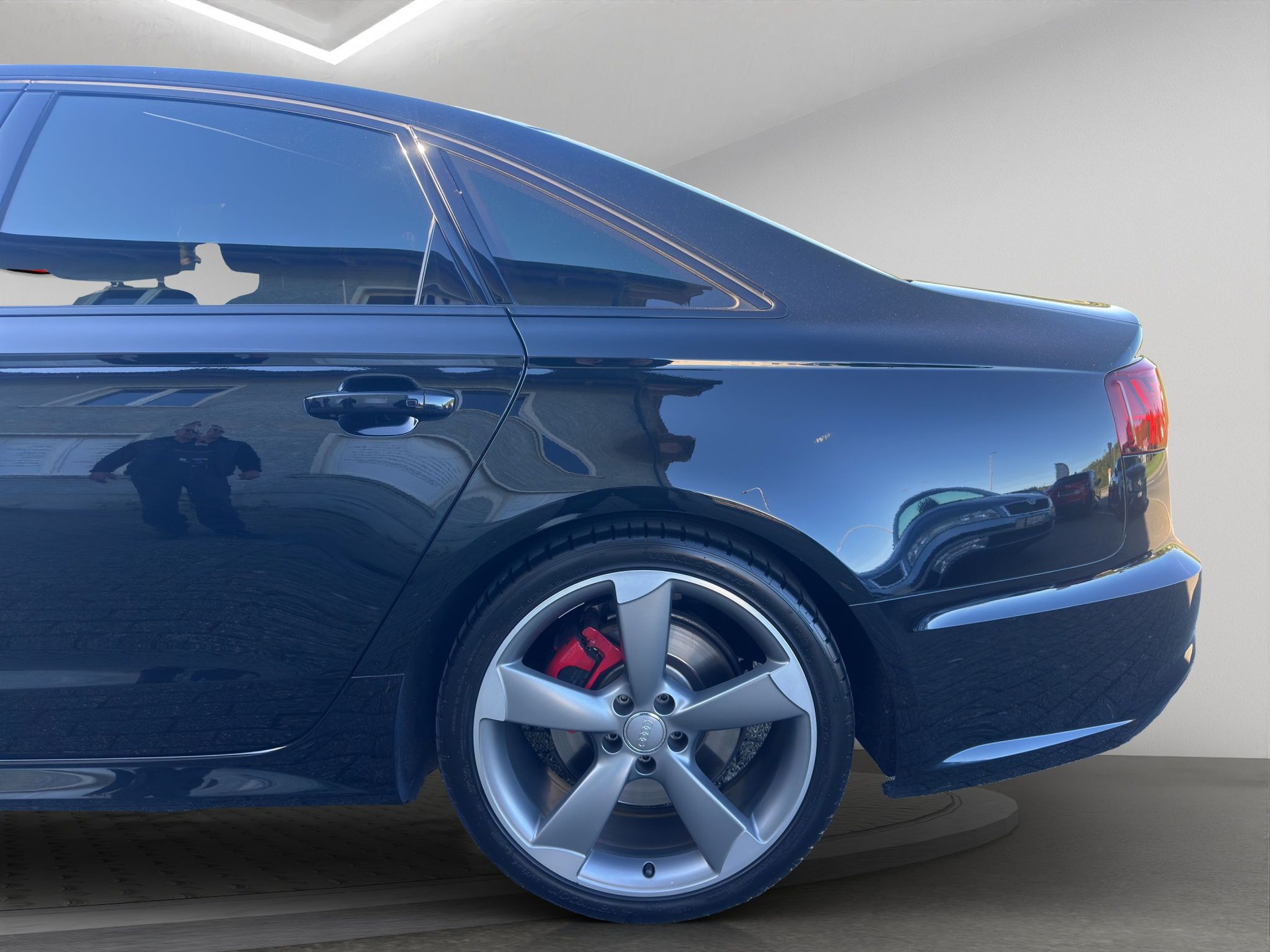 AUDI A6 Limousine 3.0 BiTDI V6 quattro competition tiptronic-image-8