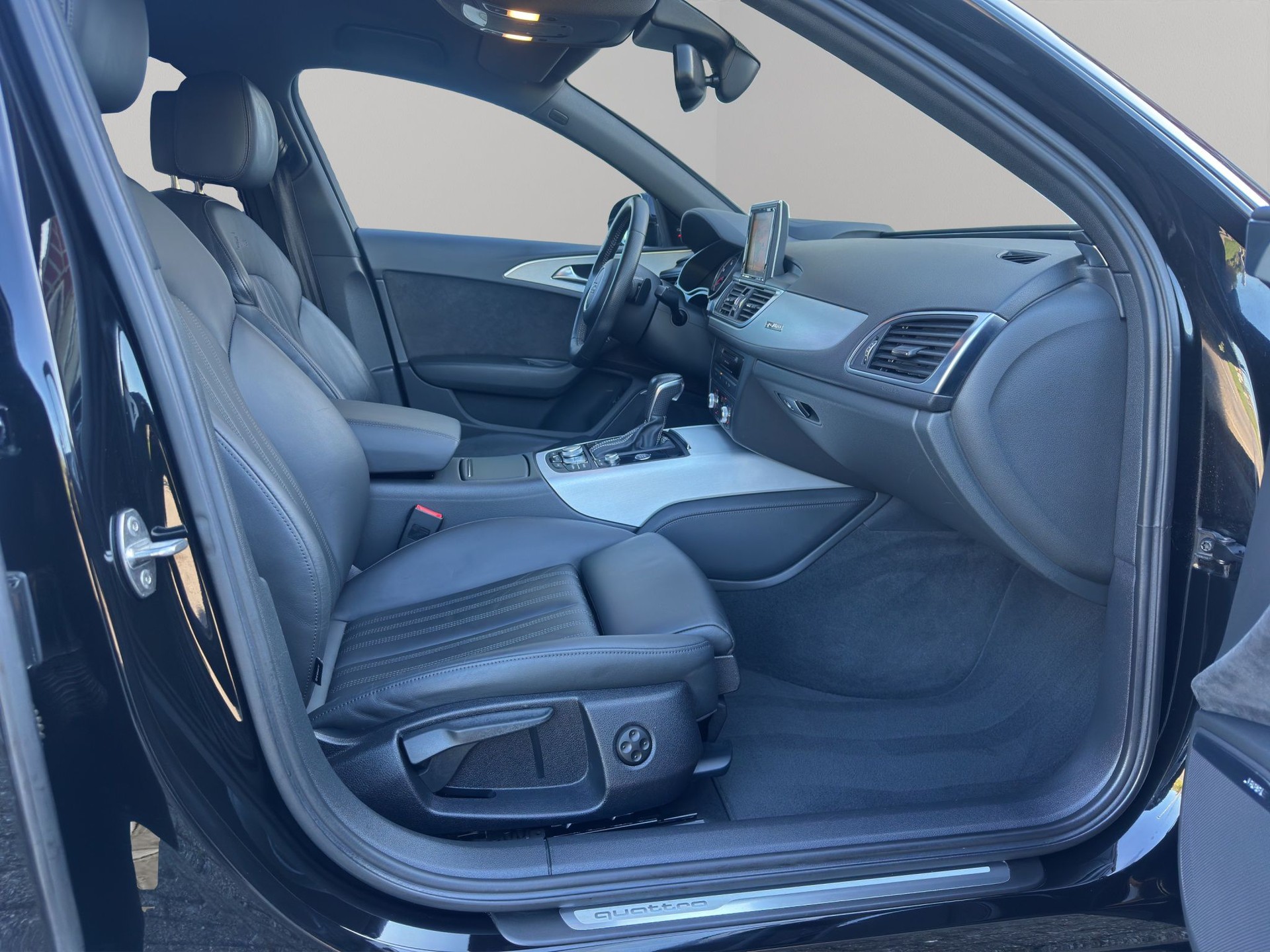 AUDI A6 Limousine 3.0 BiTDI V6 quattro competition tiptronic-image-11