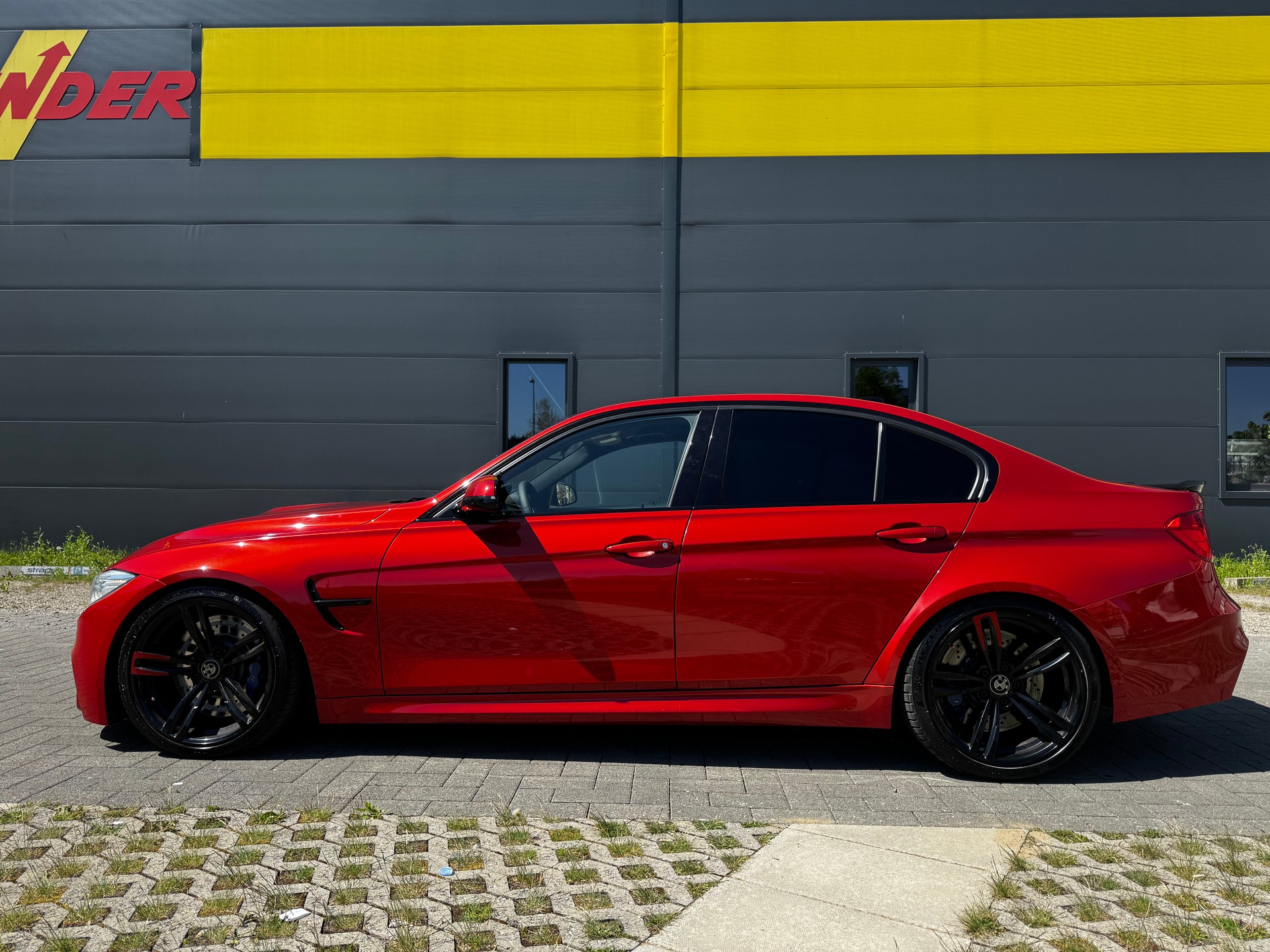 BMW M3 Drivelogic-image-7