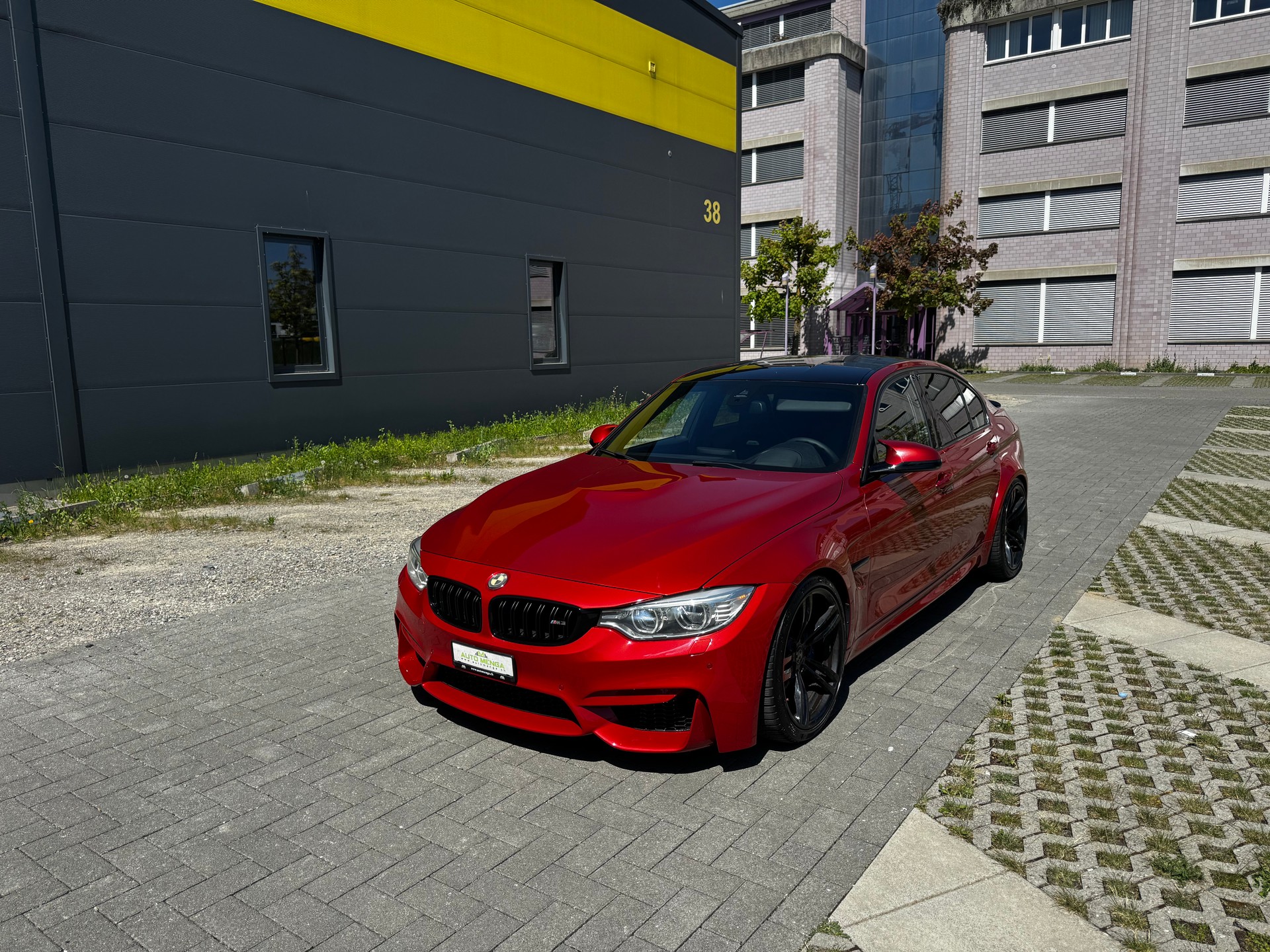 BMW M3 Drivelogic-image-0