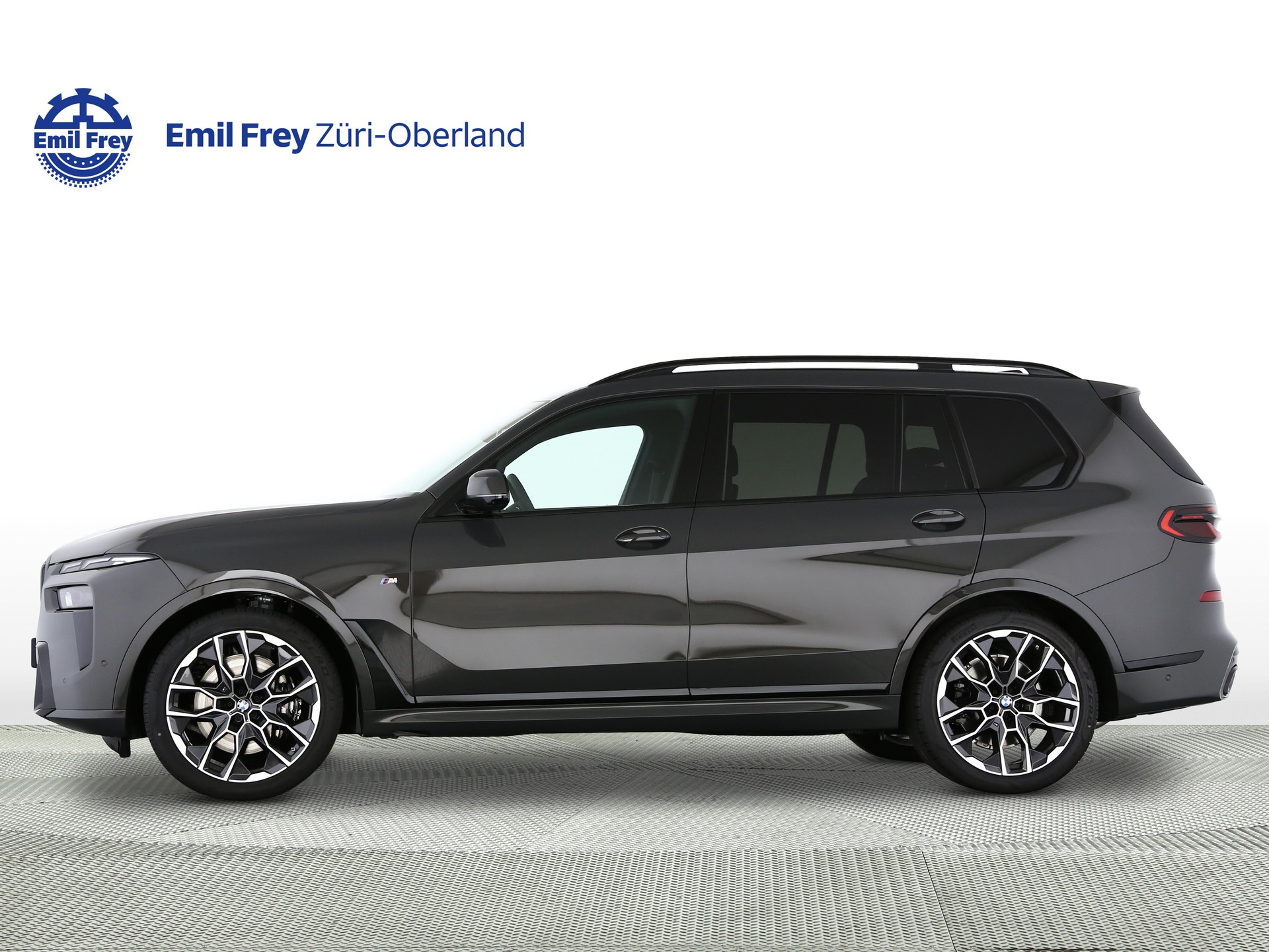 BMW X7 40d xDrive SAG-showroom-element-1