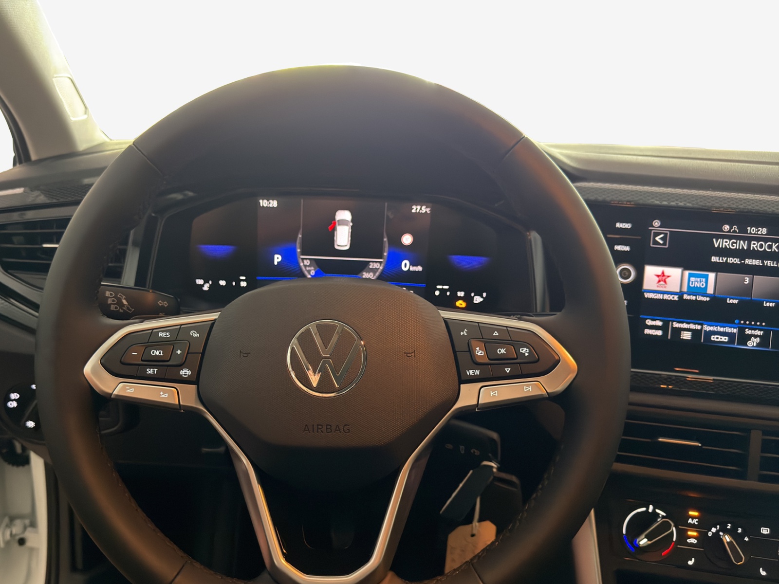 VW Polo 1.0 TSI Life DSG-image-9