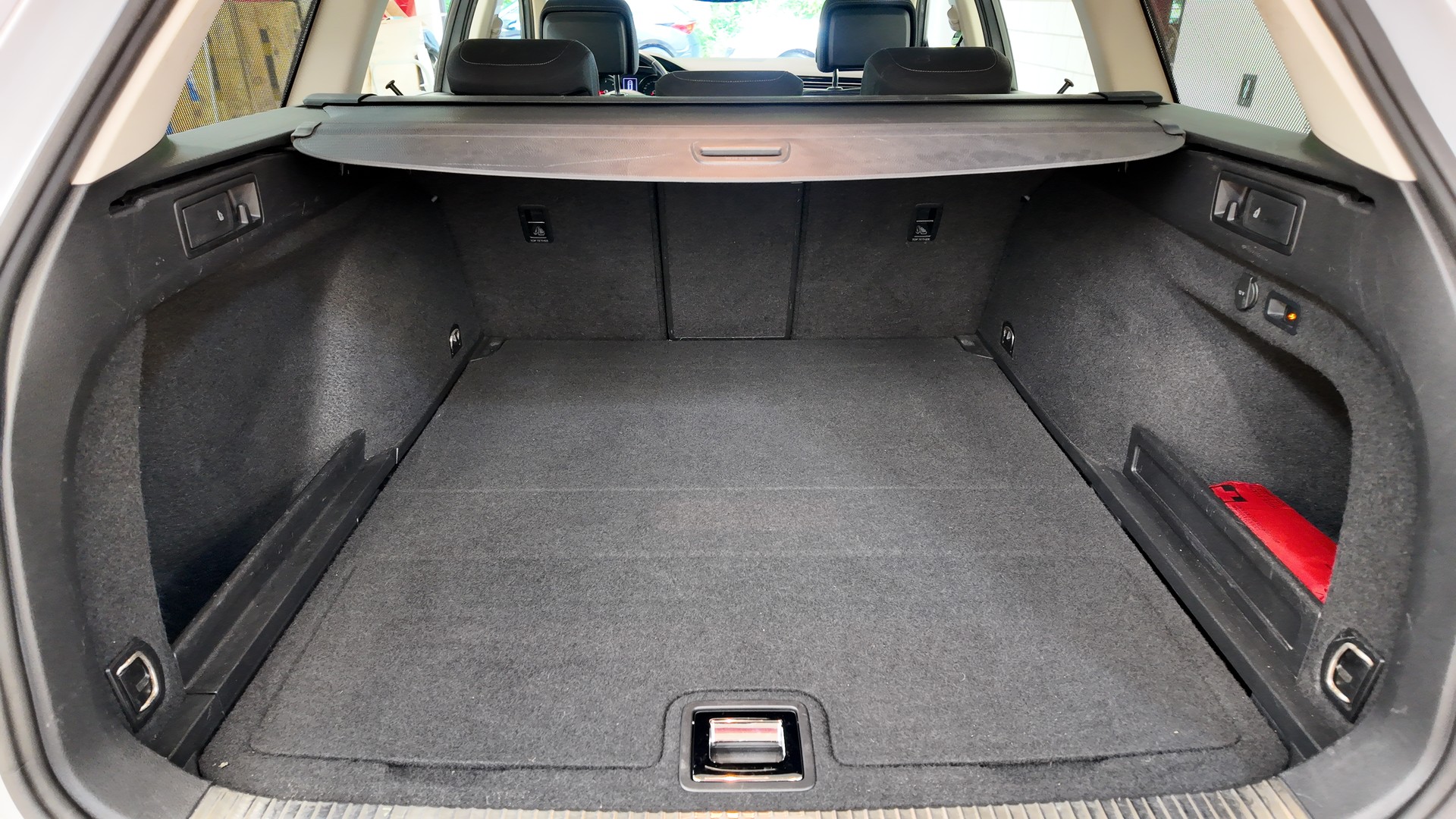 VW Passat Variant 1.6 TDI BMT Comfortline DSG-image-17