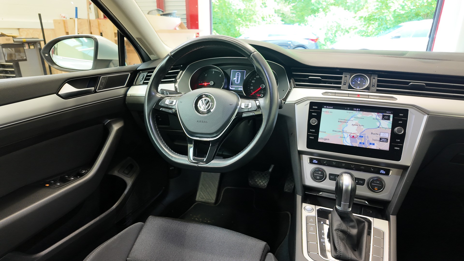 VW Passat Variant 1.6 TDI BMT Comfortline DSG-image-10