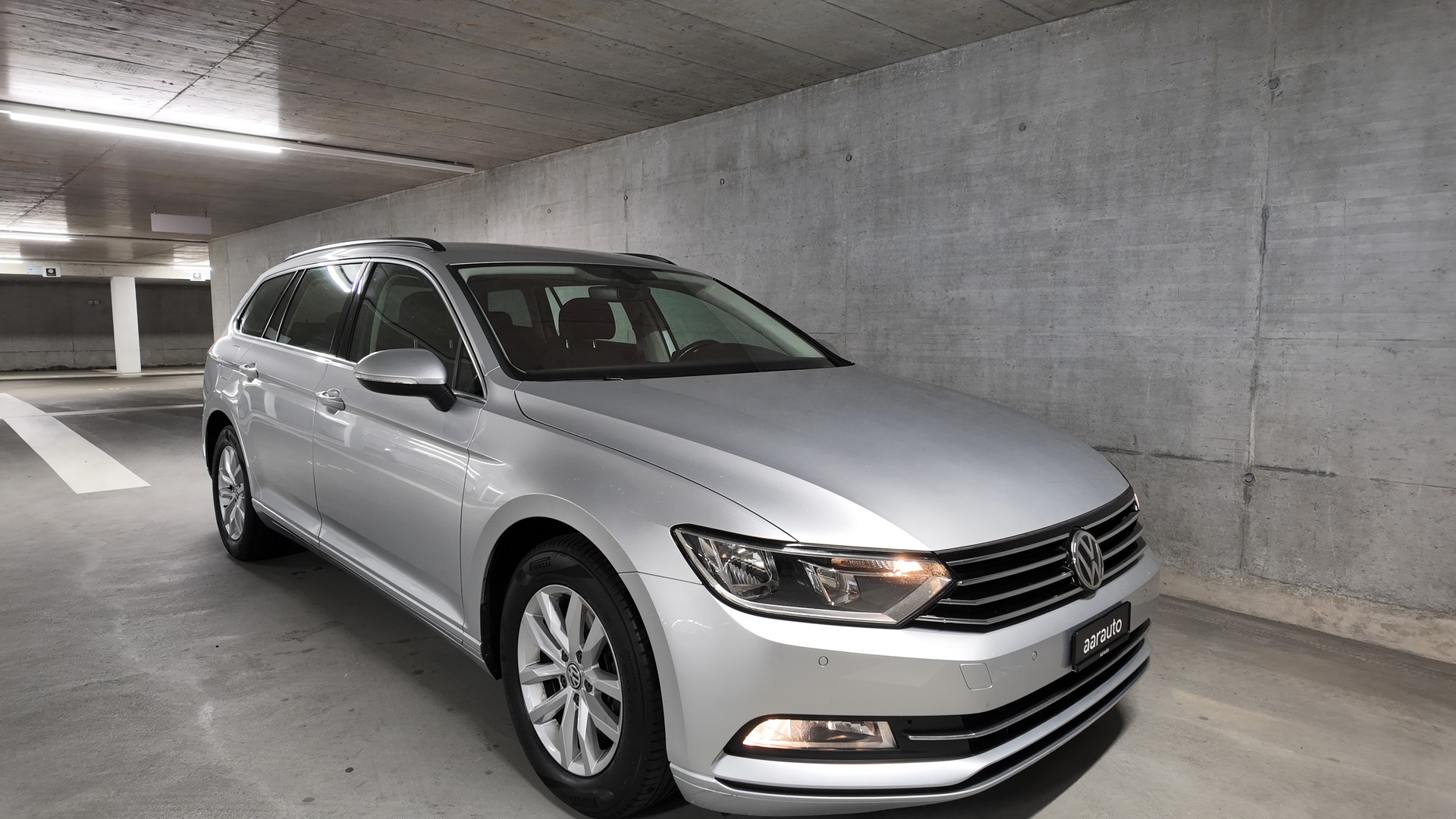 VW Passat Variant 1.6 TDI BMT Comfortline DSG-image-5