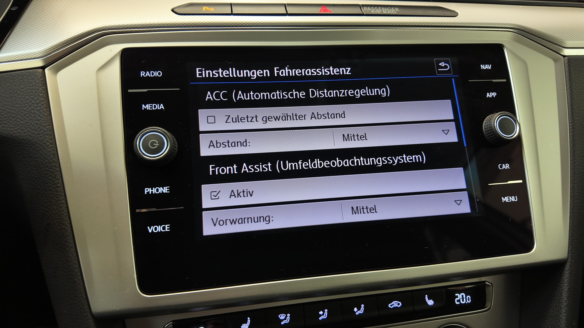 VW Passat Variant 1.6 TDI BMT Comfortline DSG-image-21