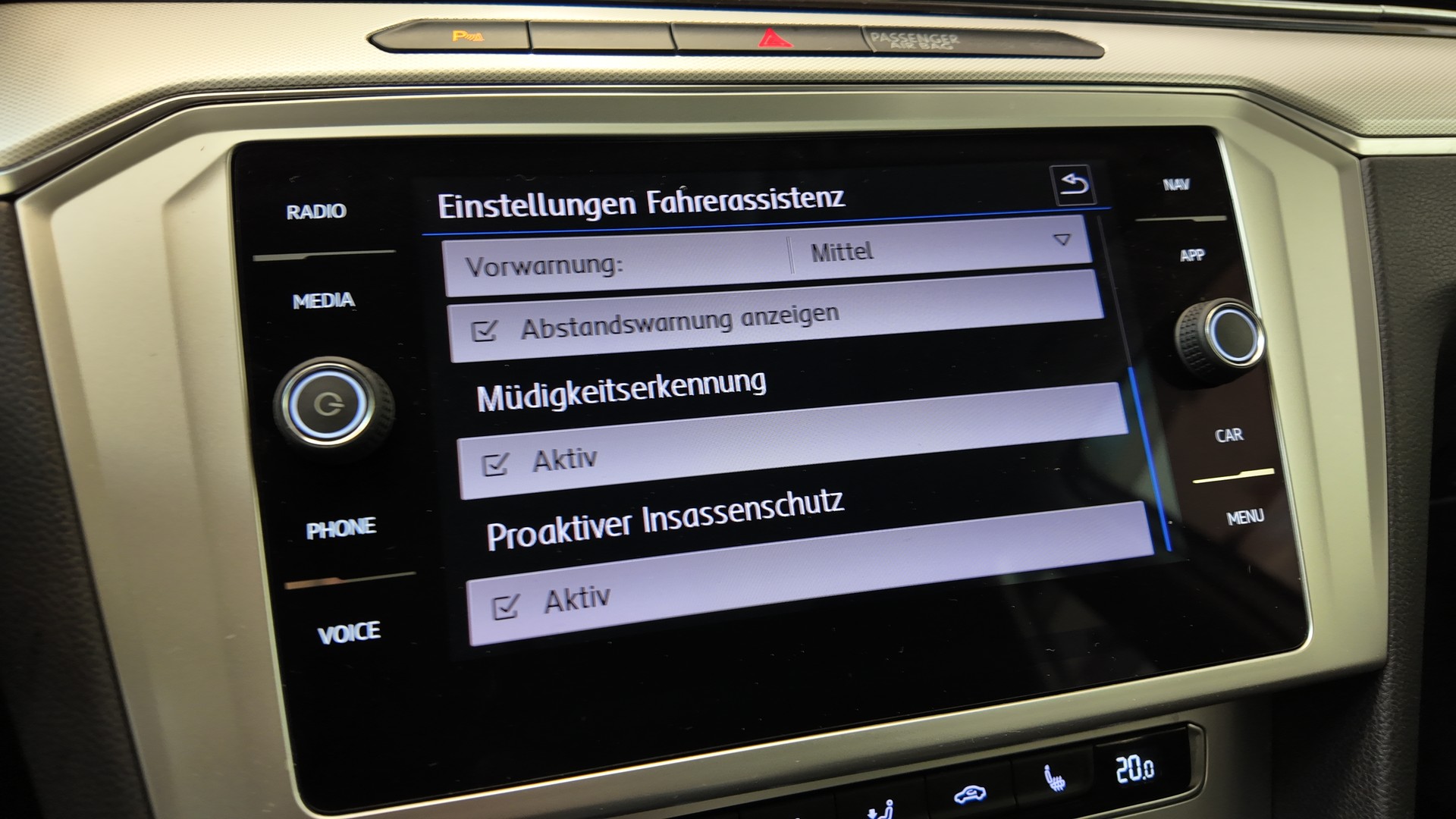 VW Passat Variant 1.6 TDI BMT Comfortline DSG-image-22