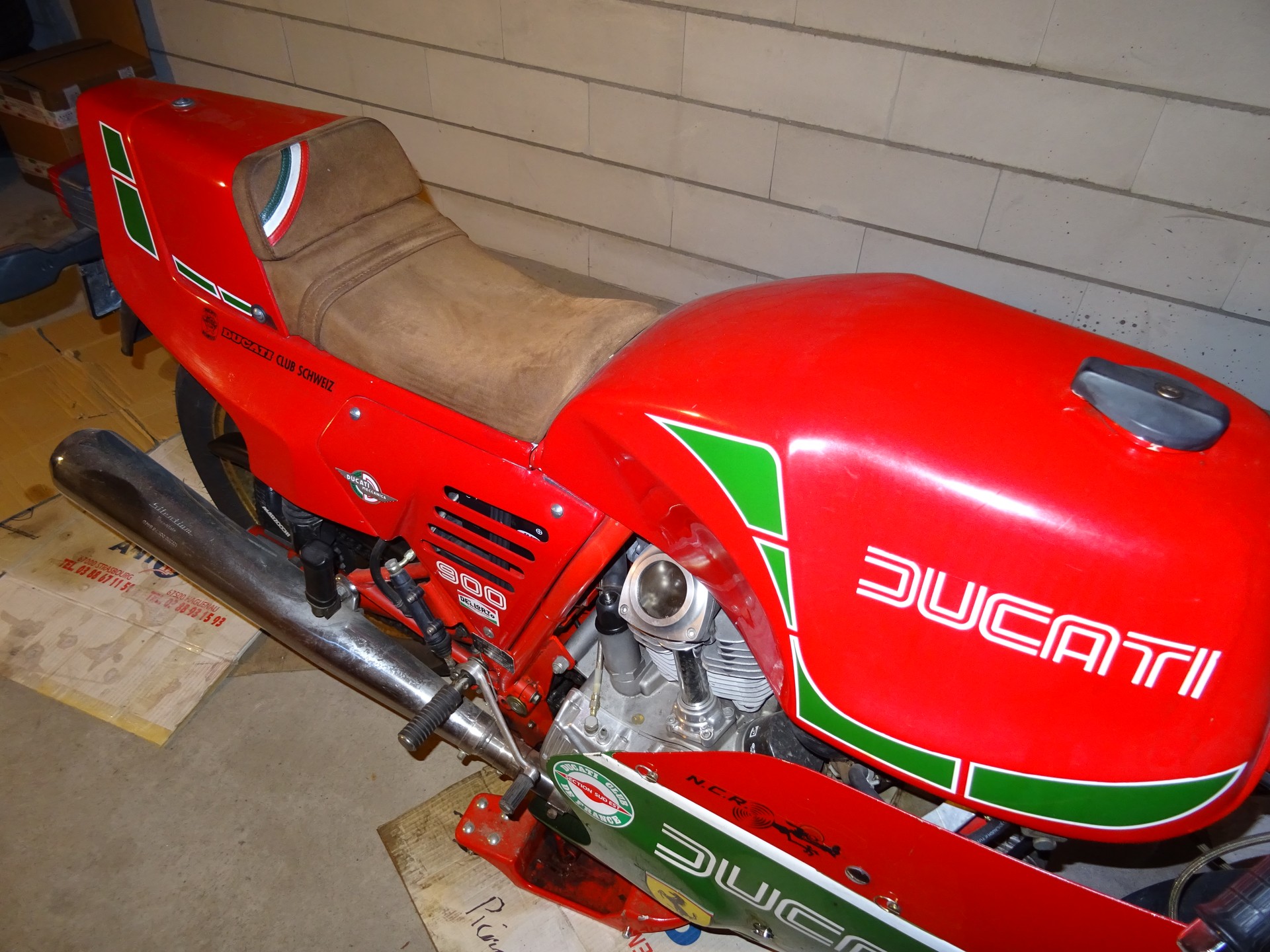 DUCATI Mike Hailwood Replica-image-3