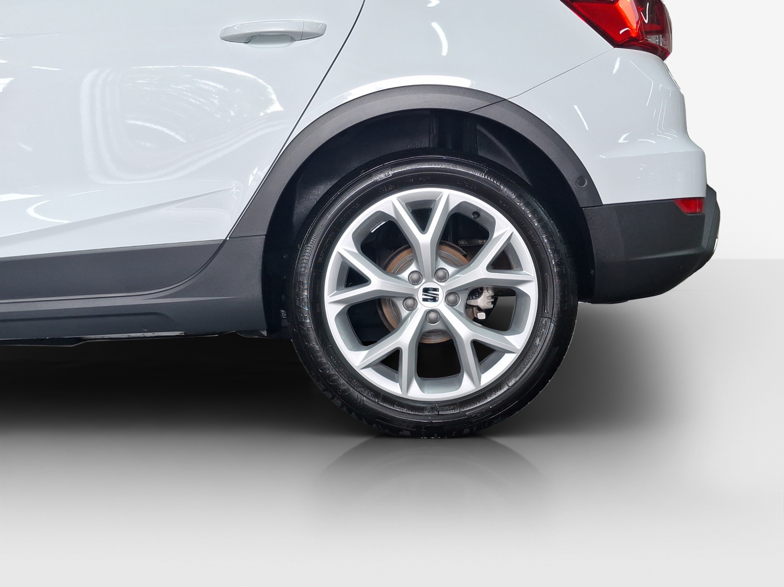 SEAT Arona 1.0 TSI Eco Hola FR DSG-image-13